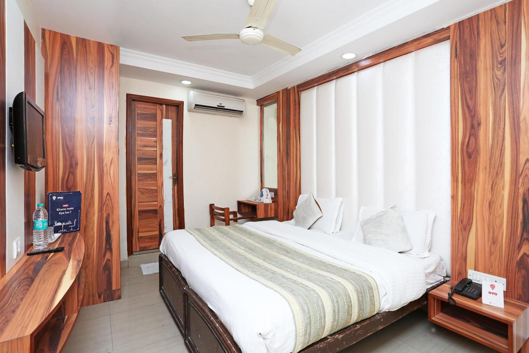 Oyo Flagship Hotel F Five Neu-Delhi Exterior foto