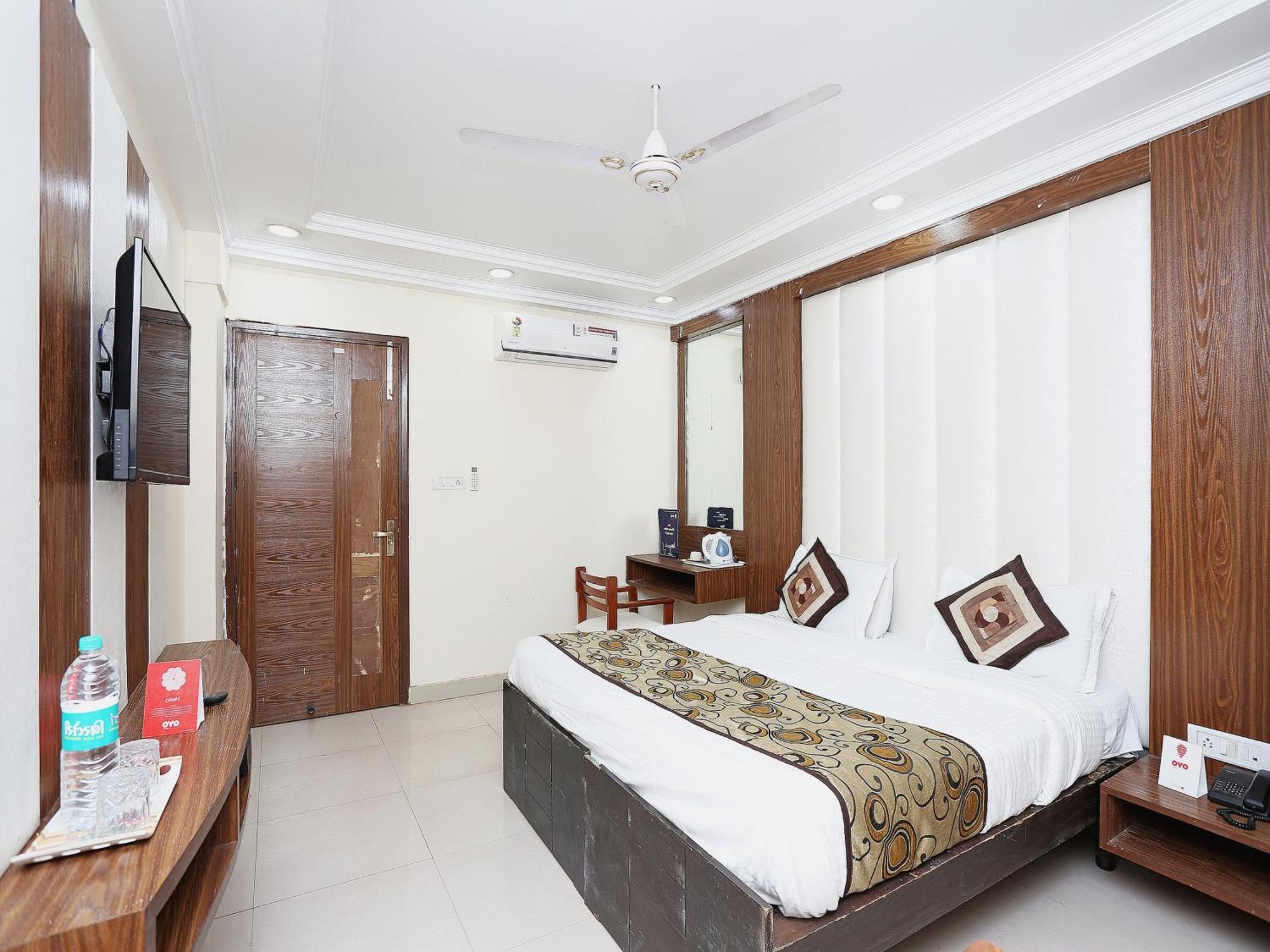 Oyo Flagship Hotel F Five Neu-Delhi Exterior foto