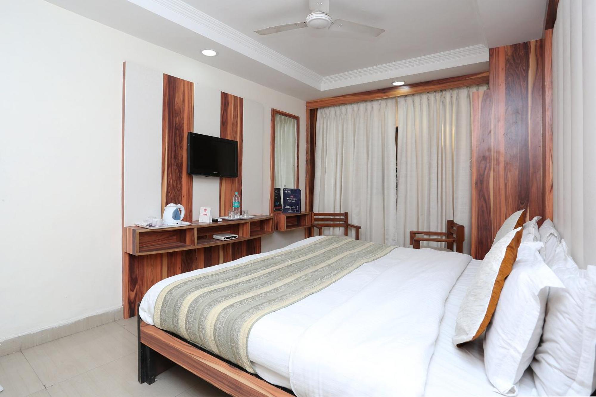Oyo Flagship Hotel F Five Neu-Delhi Exterior foto