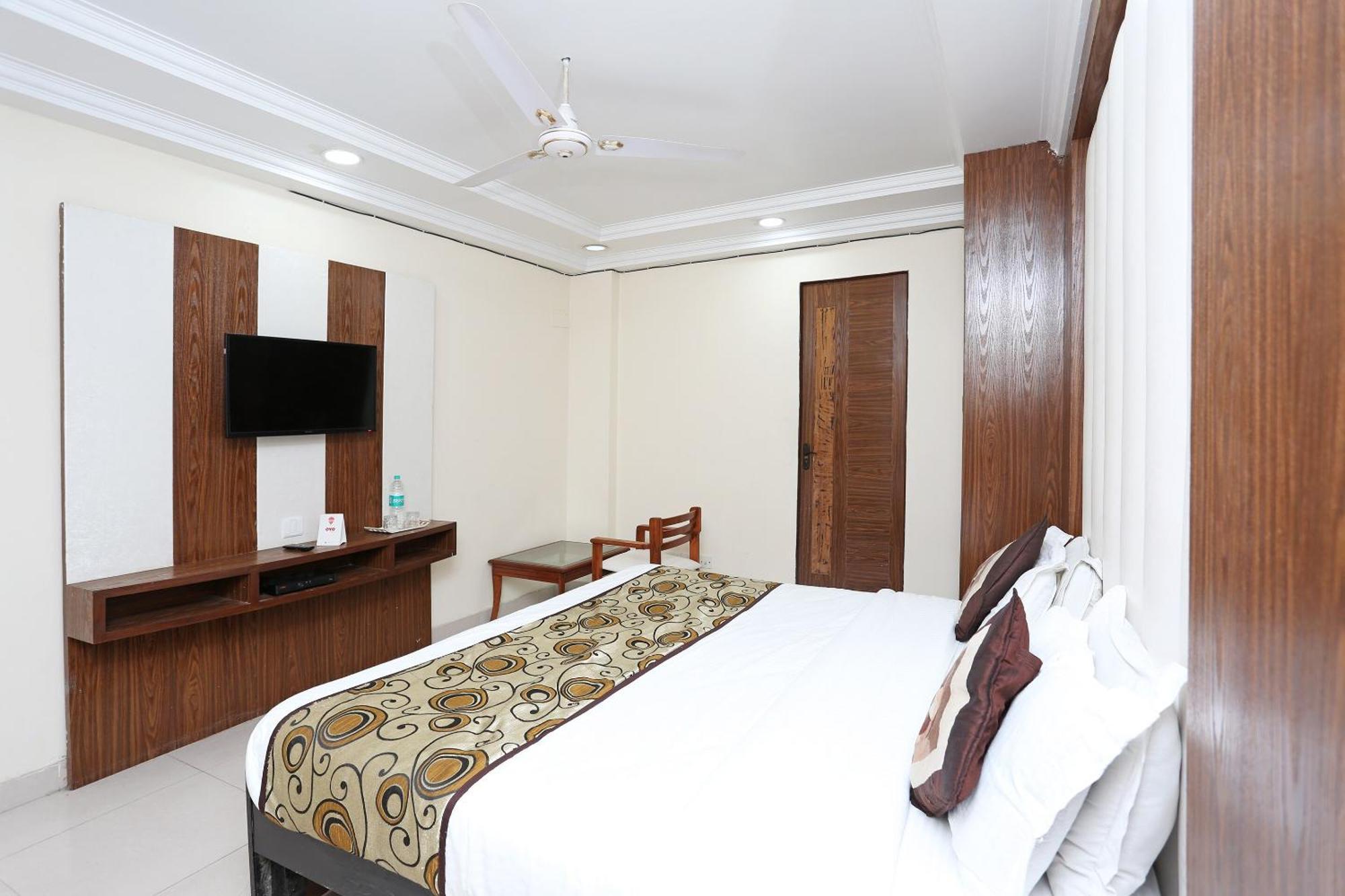 Oyo Flagship Hotel F Five Neu-Delhi Exterior foto