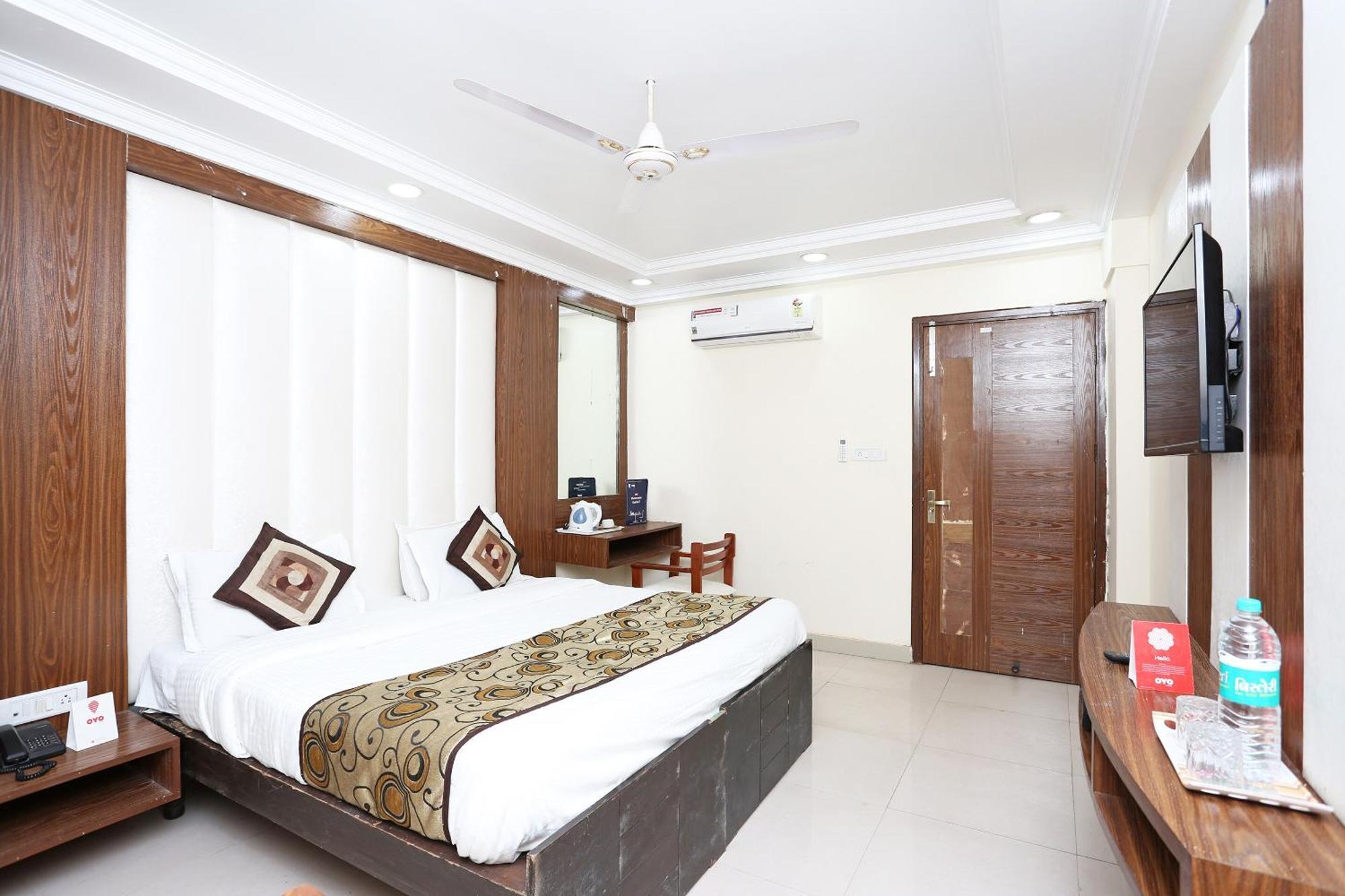 Oyo Flagship Hotel F Five Neu-Delhi Exterior foto