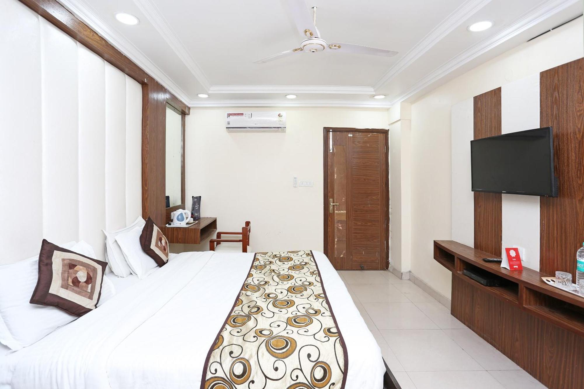 Oyo Flagship Hotel F Five Neu-Delhi Exterior foto