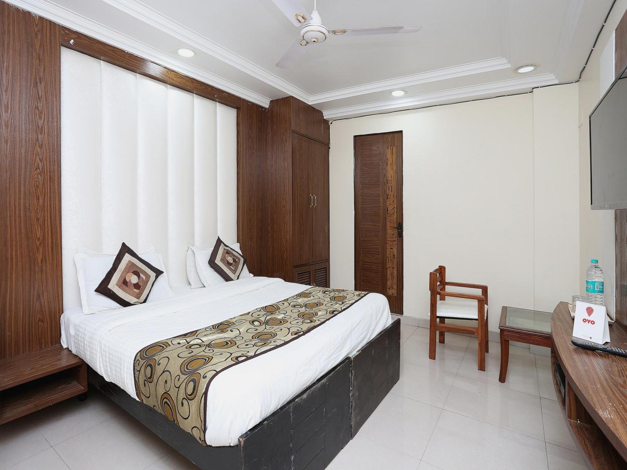 Oyo Flagship Hotel F Five Neu-Delhi Exterior foto