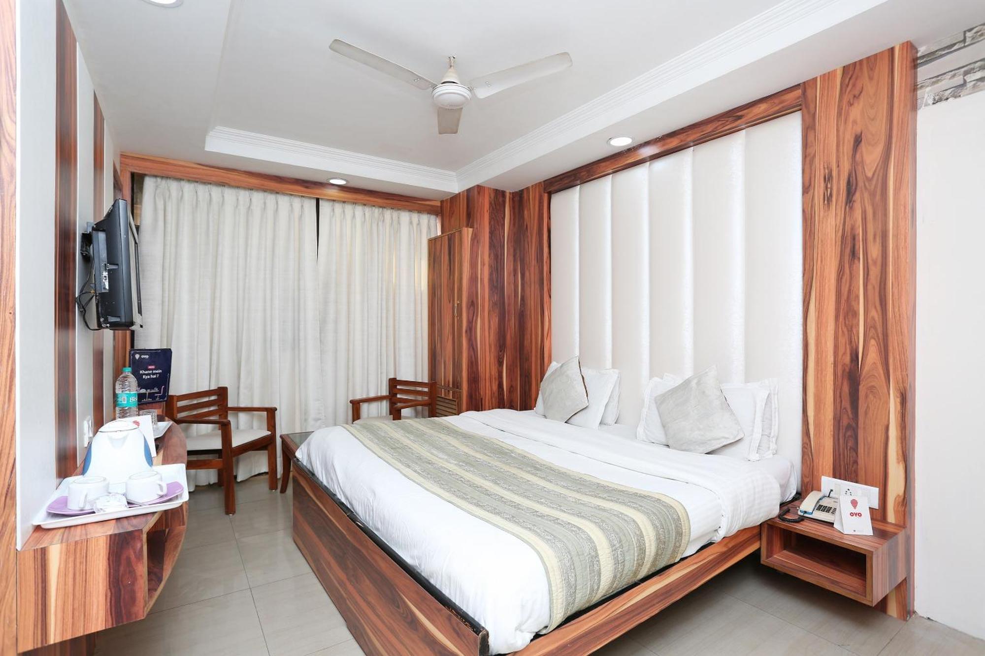 Oyo Flagship Hotel F Five Neu-Delhi Exterior foto